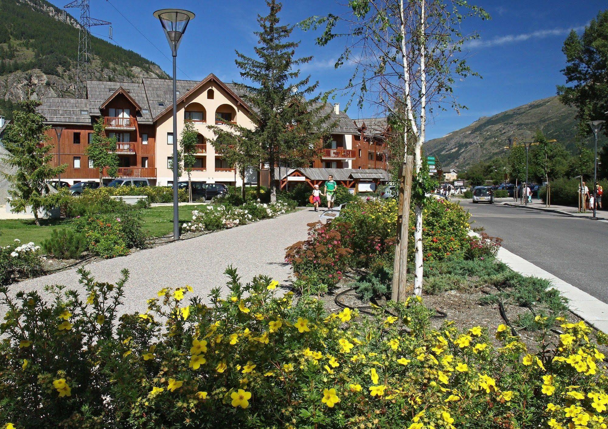 Residence Pierre & Vacances L'Alpaga La Salle-les-Alpes Bagian luar foto
